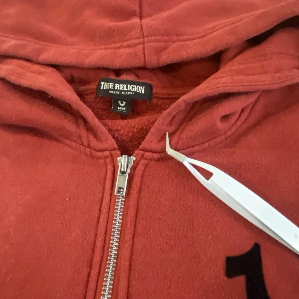 True Religion Men's Logo Zip up Hoodie, Graphic Print Size M, Color Red Dahlia *
